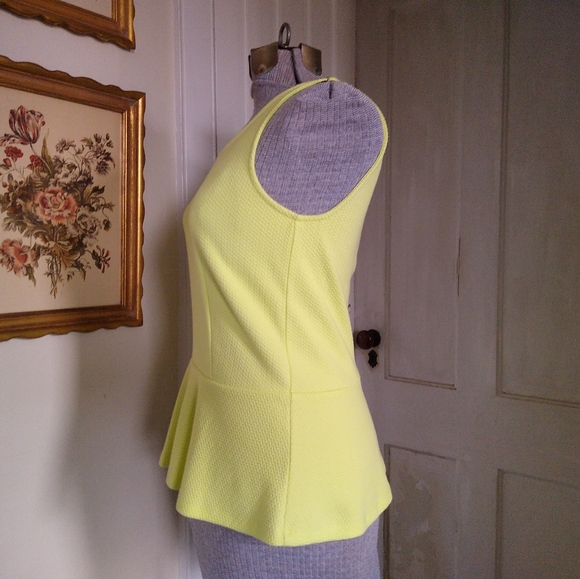 ANN TAYLOR Lime Green Tank Top - Picture 3 of 7